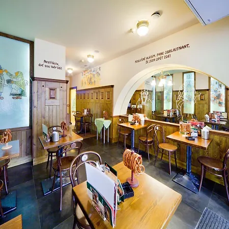 Prague Inn Hotel 4*