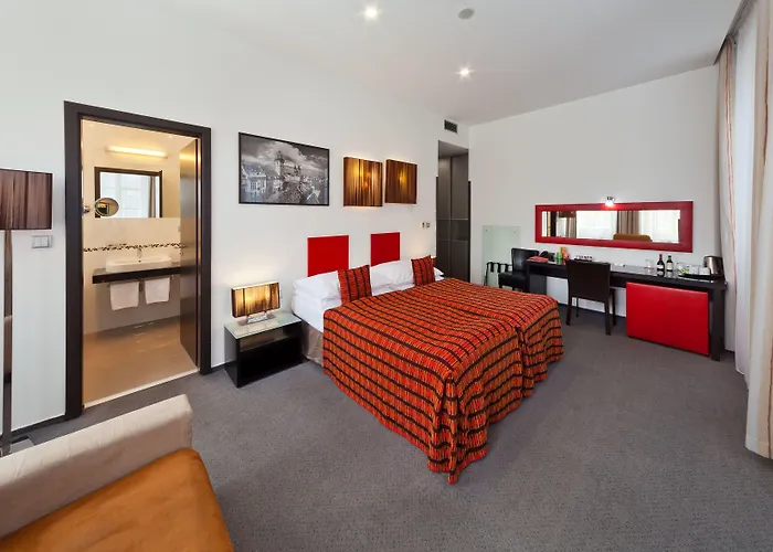 Prague Inn 4*