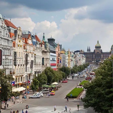 Prague Inn Hotel 4*