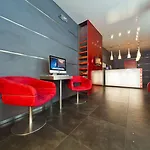 نزل براغ