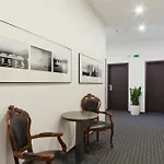 نزل براغ 4*