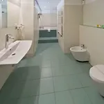 فندق نزل براغ 4*